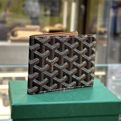 goyard wallet company